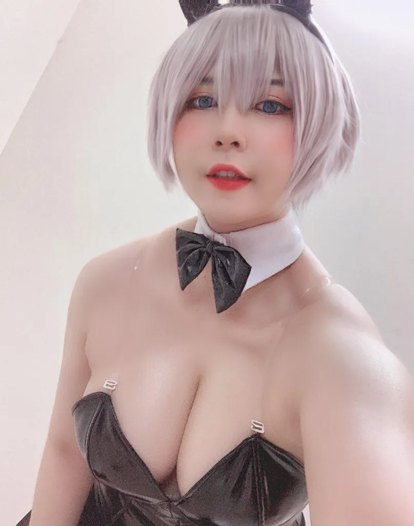 Uy Uy – NO.11 Uzaki Bunny Suit-Selfies  clips Uzaki-Chan Bunny [11P]插图